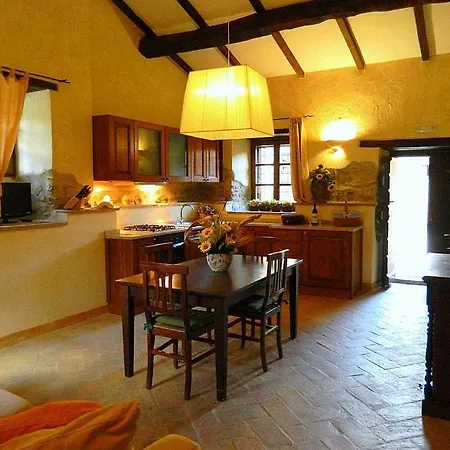 Villa Sleeps 4 Pool Wifi *
