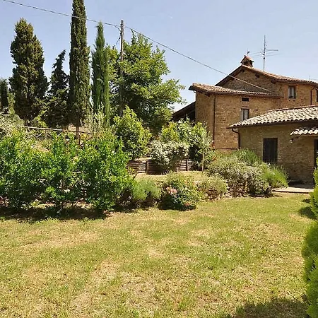 Villa Sleeps 4 Pool Wifi