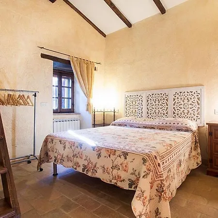 Sleeps 4 Pool Wifi *